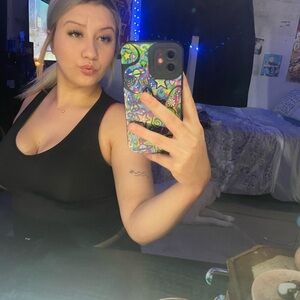 Meet your Posher, Kaitlin